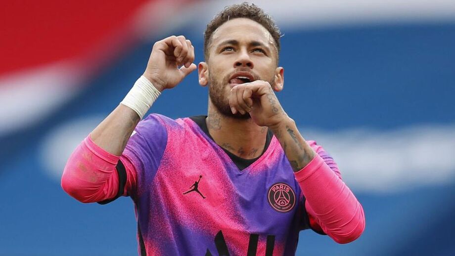 Neymar fica até 2025 no PSG: Um 'príncipe' de Paris... que nem sempre teve encanto