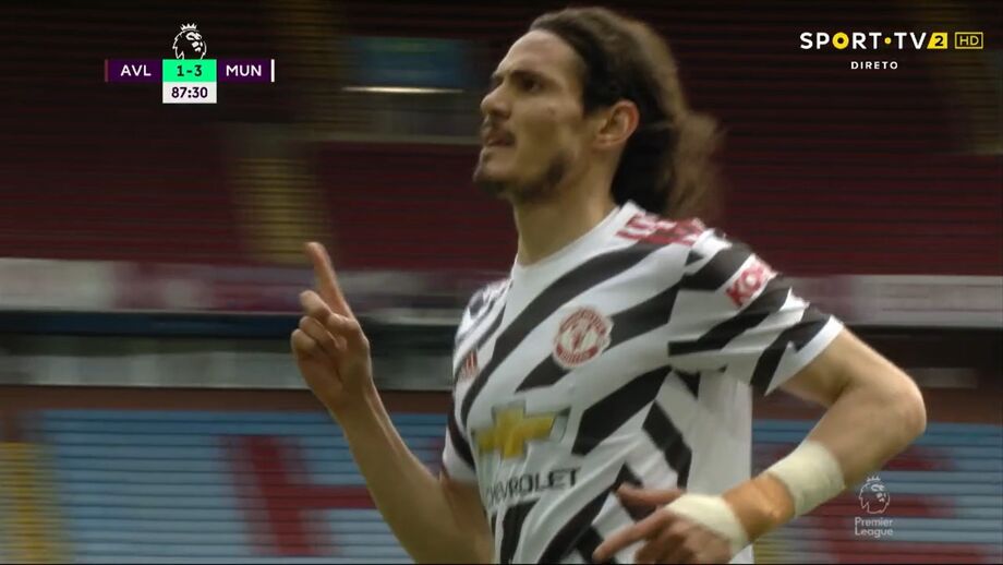 Cavani fechou as contas na vitória do Man. United sobre o Aston Villa com este golo