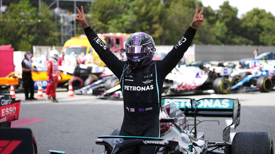 Tática perfeita da Mercedes em Barcelona