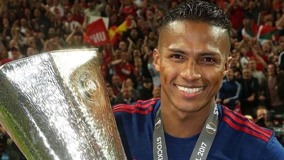 Antonio Valencia encerra carreira aos 35 anos