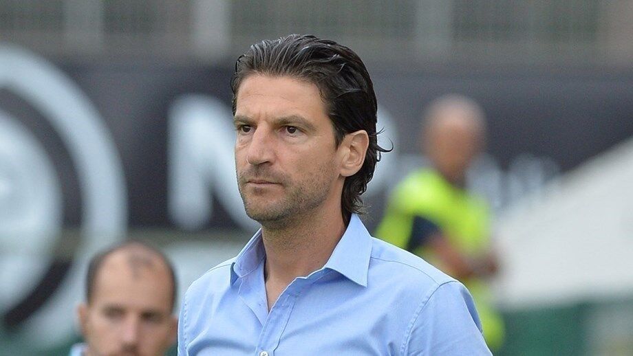 Paços de Ferreira oficializa contratação de Jorge Simão
