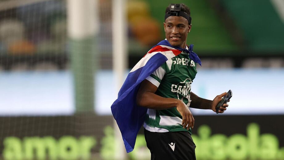 Ligue 1 pode desviar Jovane... que reúne com administração esta semana