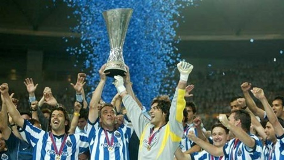 Há 18 anos: A noite mágica do FC Porto em Sevilha que ninguém esquece