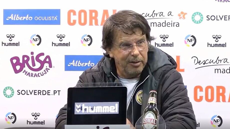 Treinador do Nacional com dura mensagem após o jogo na Madeira