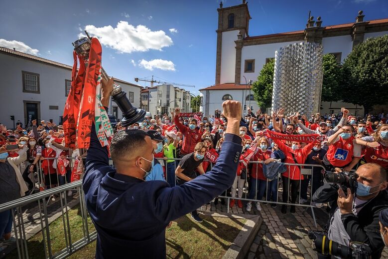 /fotosgeral/Fotos/2-39139288 (9939961) (Milenium)