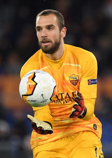 Guarda-redes: Pau López (Roma)