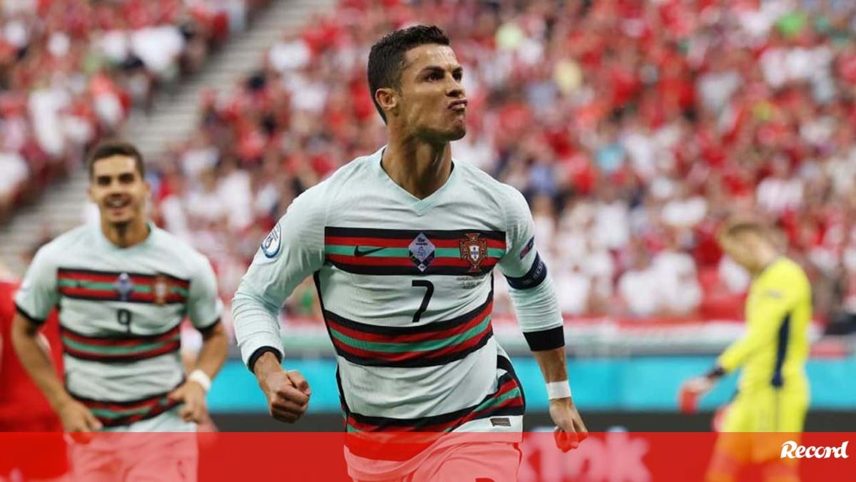 Cristiano Ronaldo é o jogador com mais golos em fases finais de Europeus