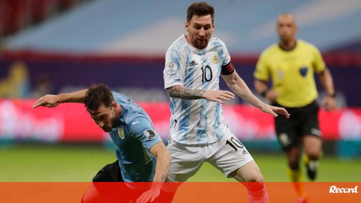 Messi lleva a Argentina a la victoria sobre Uruguay en la Copa América – Copa América