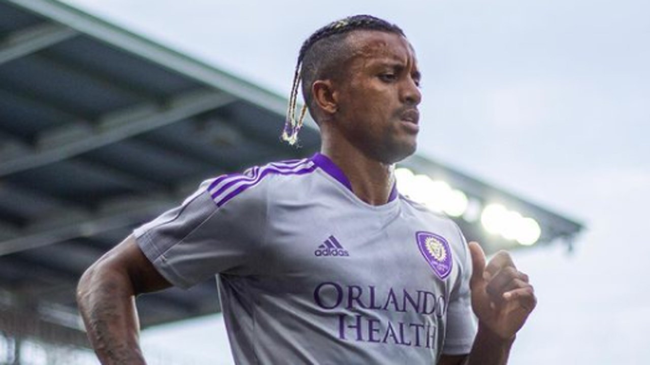 Nani assiste, marca e dá vitória ao Orlando