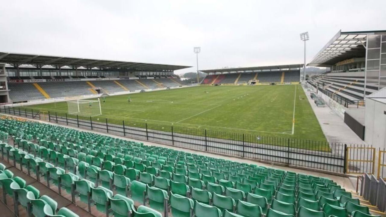 Estádio Municipal da Capital do Móvel