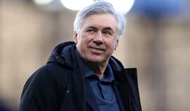 Carlo Ancelotti pode recolocar o Real Madrid no topo da Europa com este onze