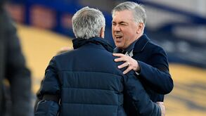 Ingleses dizem que Real Madrid tentou Mourinho antes de avançar para Ancelotti