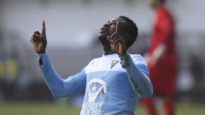 Aziz apresenta-se mas tem mercado