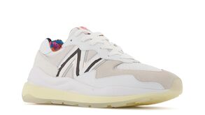New Balance apresenta a coleção Pride 2021 com o mote 