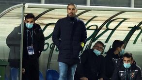 Pedro Ribeiro e as aventuras no estrangeiro: «Estádio gigantesco, moderno... mas sem relva»