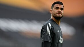 Um português entre as oito saídas confirmadas do plantel do Manchester United