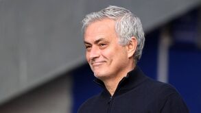 Mourinho: «Rúben Dias é o melhor central do mundo»