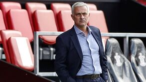 Mourinho limpa a casa na Roma