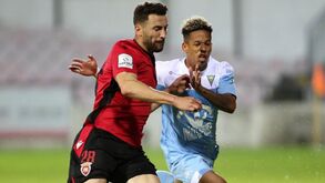 Capela renova com o Penafiel