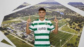 Lucas Dias renova contrato com o Sporting e revela-se fã de Pote: «É um exemplo»
