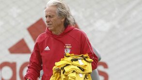Quinteto regressa ao Benfica: uns com hipóteses de ficar, outros com 'guia de marcha'