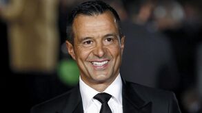Jorge Mendes foi a Itália reunir-se com alguns clubes em Milão