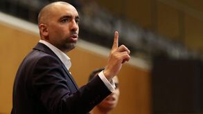 Joel Rocha: «Vocês que têm as imagens, gostaria de saber se a bola entrou na totalidade...»