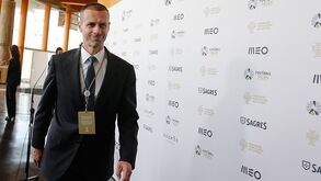 Ceferin e os clubes dissidentes: «Não são convidados e depois tentam entrar na festa com a polícia»