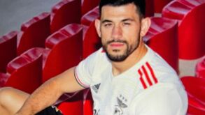 Pizzi 'mostra' novas camisolas do Benfica: as imagens que correm nas redes sociais