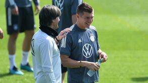 Toni Kroos receia Mbappé e considera França favorita