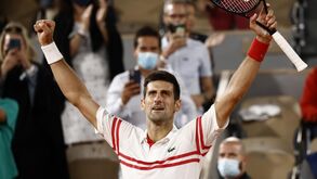 Djokovic derruba o rei de Roland Garros 