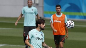 Portugal de olhos postos na estreia