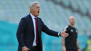 Vladimir Petković e o empate com País de Gales: «Olhamos para o copo meio cheio...»