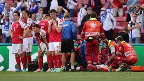 Laudrup critica UEFA por ter retomado o jogo da Dinamarca: «Jogar depois de semelhante susto?»