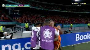 Wijnaldum abriu o marcador no Holanda-Ucrânia com este golo