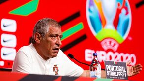 Fernando Santos explica chamada de Diogo Dalot à Seleção