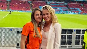 Annekee com Doina para ver a Holanda