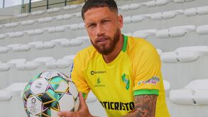 Lucas Marques assina por uma temporada