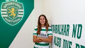 Andreia Jacinto renova contrato com o Sporting