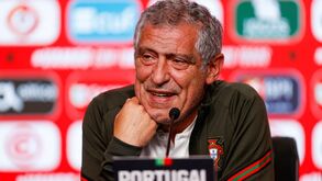 Fernando Santos e o favoritismo de Portugal: «Passamos muito facilmente do 8 para o 80...»