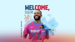Memphis Depay oficializado no Barcelona 