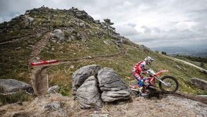 Brad Freeman acaba primeiro dia do Enduro GP de Portugal na frente