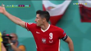 Suécia-Polónia: confusão na área sueca e Lewandowski aproveita para fazer o 'bis'