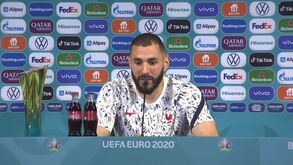 Benzema revela o que disse a Cristiano Ronaldo ao intervalo