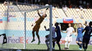 A crónica do Eslováquia-Espanha, 0-5: mão de Dubravka fica na história 