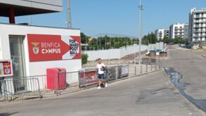 Grimaldo chegou a pé para o arranque da pré-temporada