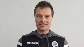  Roberto Alberto continua no comando da equipa do Esperança de Lagos