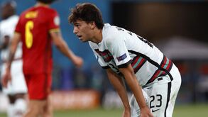 Roy Keane: «João Félix é um impostor. Se fosse o Ronaldo ia atrás dele»