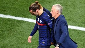 Nem Mourinho poupa Deschamps: «Não se pode sustituir Griezmann antes de um prolongamento»