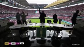 Comentadores da BBC vão à loucura com a vitória sobre a Alemanha